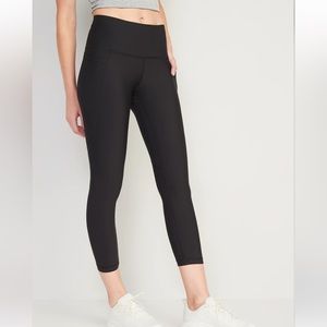High-Waisted PowerSoft Crop Leggings with pockets